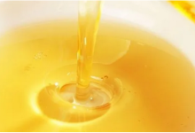 豐齋飯店的煎炸油疑似地溝油，檢出極性組分超標(biāo)；好又多超市的無邊無蔗糖全麥吐司面包檢出菌落總數(shù)超標(biāo)；好潤多超市的鹵耳朵檢出防腐劑亞硝酸鹽｜江蘇-測客